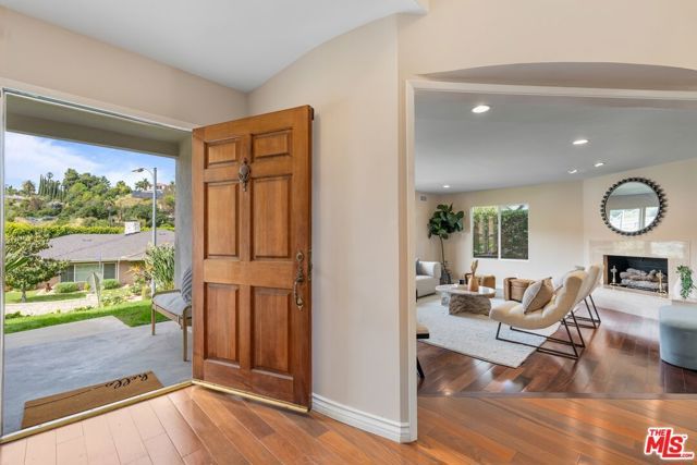 3592 Alana Drive, Sherman Oaks, CA 91403