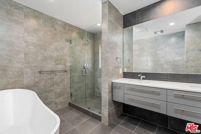 3592 Alana Drive, Sherman Oaks, CA 91403