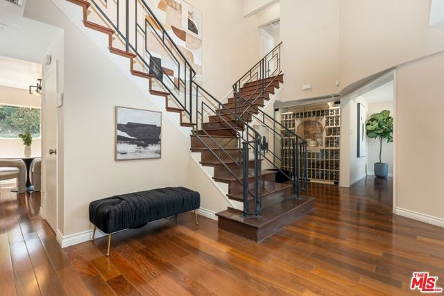 3592 Alana Drive, Sherman Oaks, CA 91403