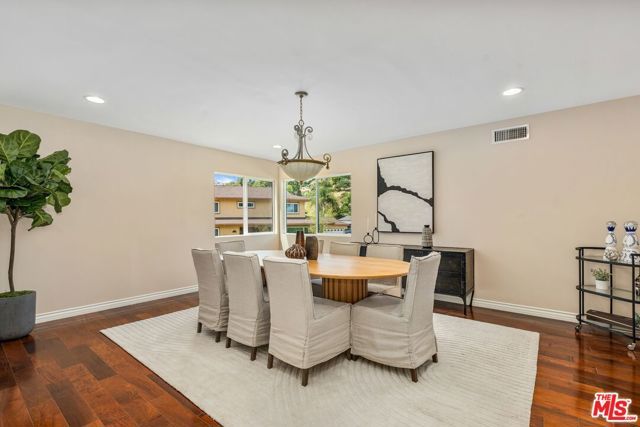 3592 Alana Drive, Sherman Oaks, CA 91403