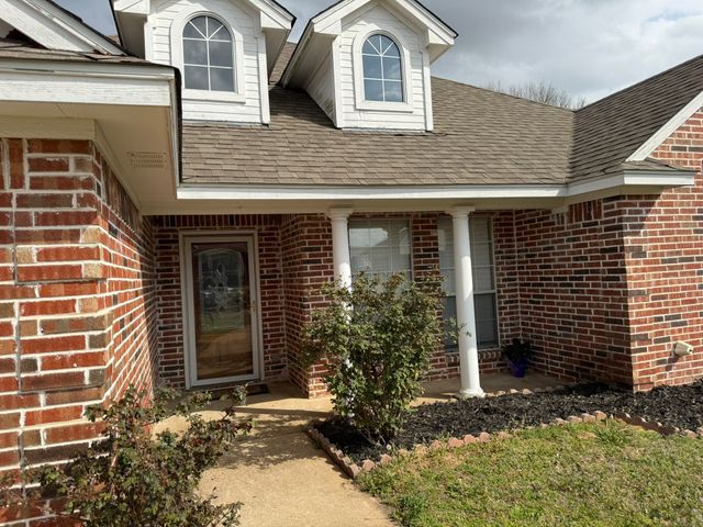 155 49th Street SE, Paris, TX 75462