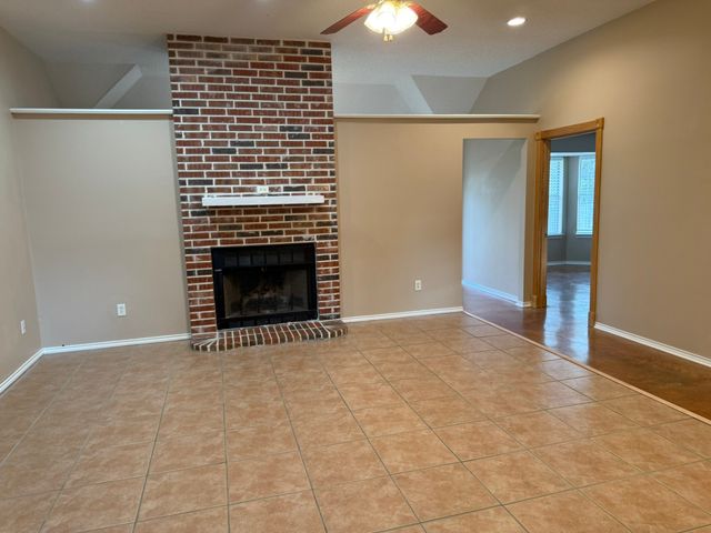 155 49th Street SE, Paris, TX 75462