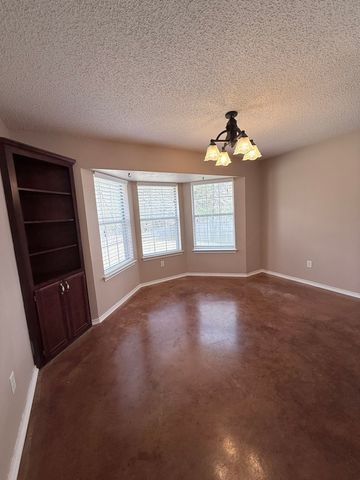 155 49th Street SE, Paris, TX 75462