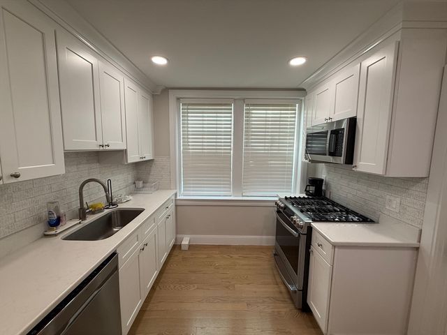 2031 Commonwealth 10, Boston, MA 02135