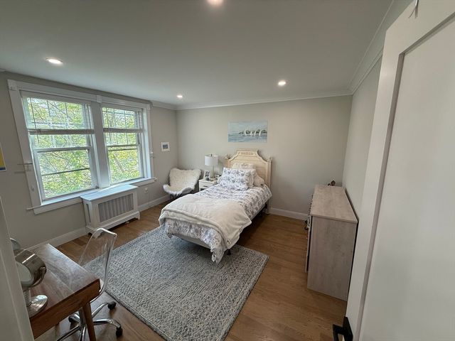 2031 Commonwealth 10, Boston, MA 02135