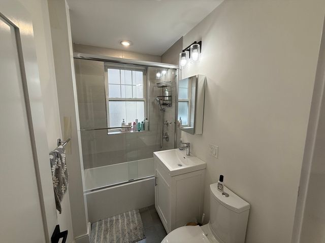 2031 Commonwealth 10, Boston, MA 02135