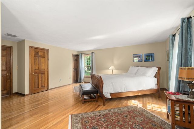 16 Parmenter Rd, Framingham, MA 01701