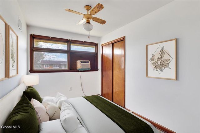 18 Walter Road, Brunswick, NY 12180