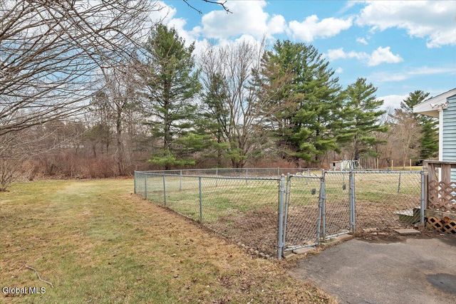 18 Walter Road, Brunswick, NY 12180