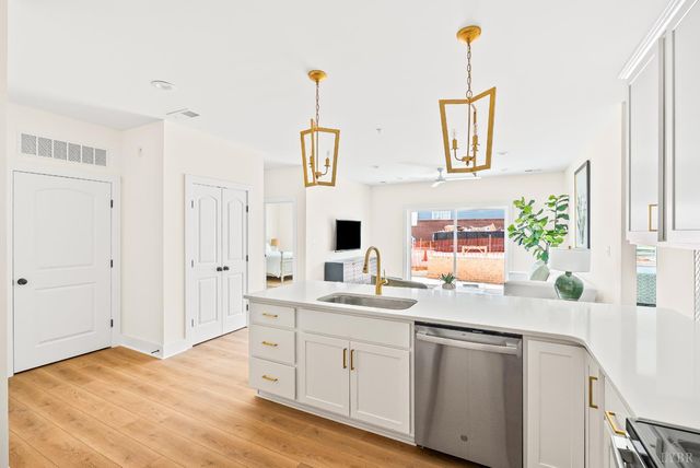 420 Capstone Drive 205, Lynchburg, VA 24502