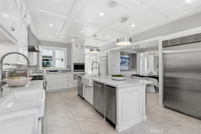 3212 Portofino Circle, Huntington Beach, CA 92649