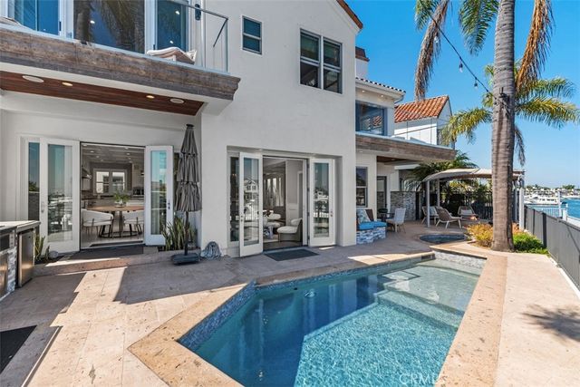 3212 Portofino Circle, Huntington Beach, CA 92649