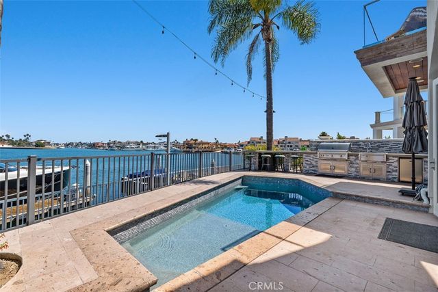 3212 Portofino Circle, Huntington Beach, CA 92649