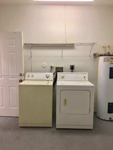 3323 NE 11th Dr -, Homestead, FL 33033