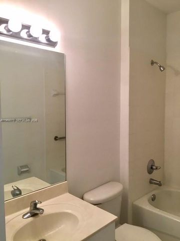 3323 NE 11th Dr -, Homestead, FL 33033