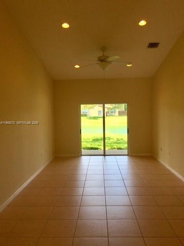 3323 NE 11th Dr -, Homestead, FL 33033