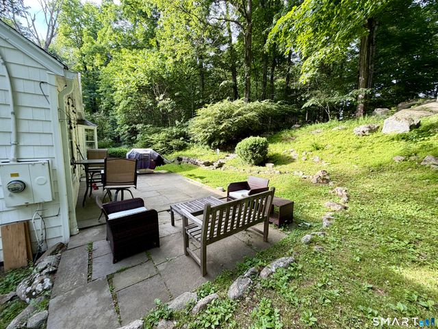 277 Indian Rock Road, New Canaan, CT 06840