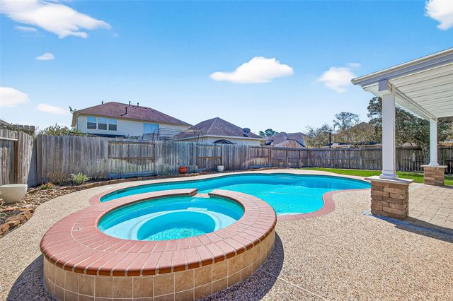 15102 Blackburn Cove Court, Cypress, TX 77429