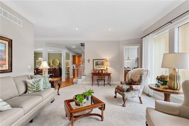 20823 W 94th Street, Lenexa, KS 66220