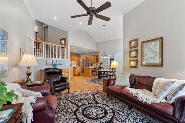 20823 W 94th Street, Lenexa, KS 66220