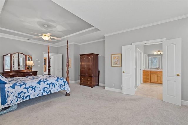 20823 W 94th Street, Lenexa, KS 66220