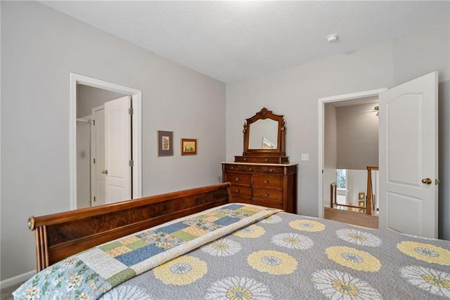 20823 W 94th Street, Lenexa, KS 66220