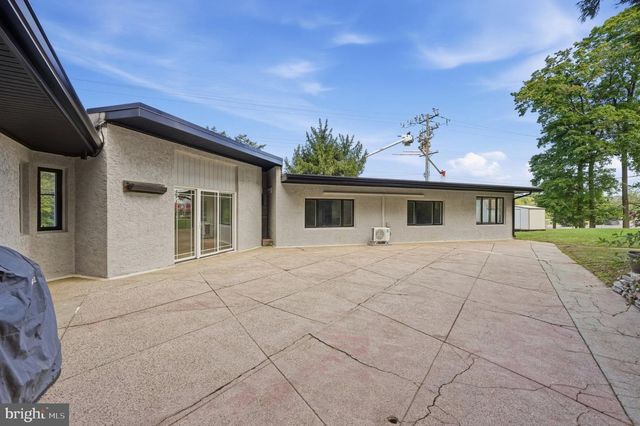 587 MORELAND RD, Huntingdon Valley, PA 19006