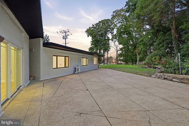 587 MORELAND RD, Huntingdon Valley, PA 19006