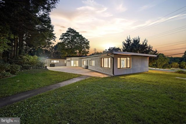 587 MORELAND RD, Huntingdon Valley, PA 19006