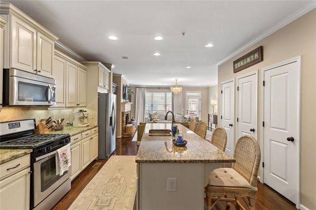 1215 Poston Place SE, Smyrna, GA 30080