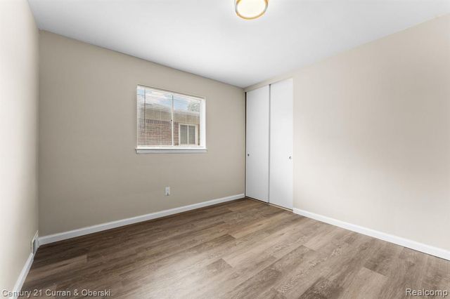 9077 Riverview Avenue, Redford, MI 48239