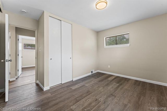 9077 Riverview Avenue, Redford, MI 48239