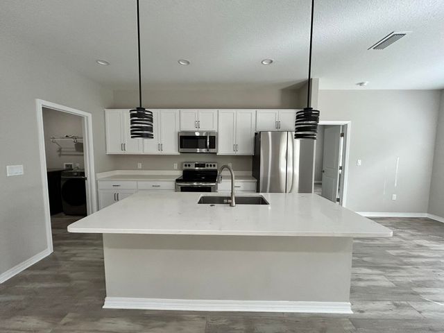 6737 Sarah Ann Way, Laurel Hill, FL 32567