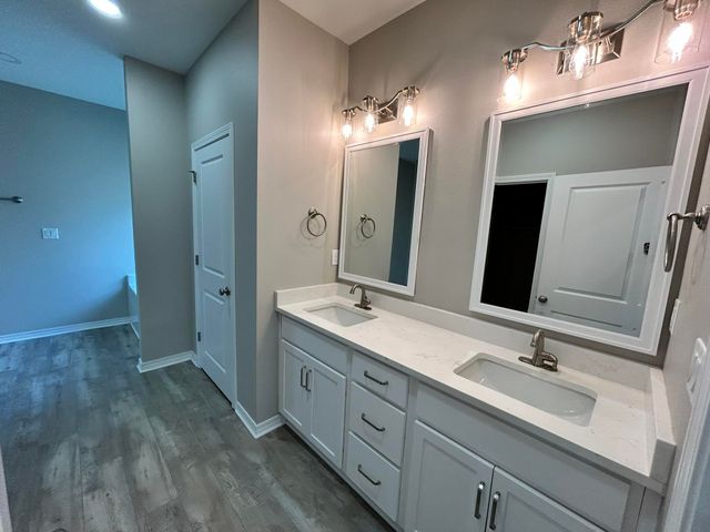 6737 Sarah Ann Way, Laurel Hill, FL 32567