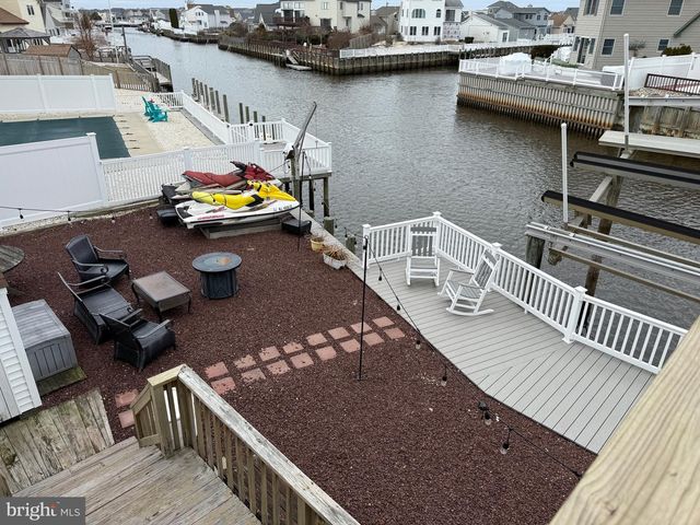 102 JEANNE DR, Manahawkin, NJ 08050