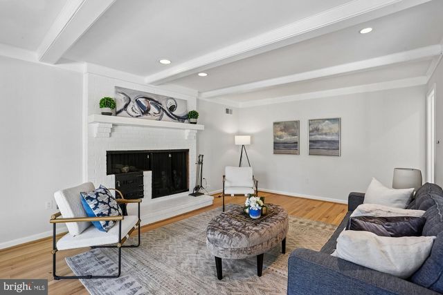 3 HITCHING POST PL, North Bethesda, MD 20852