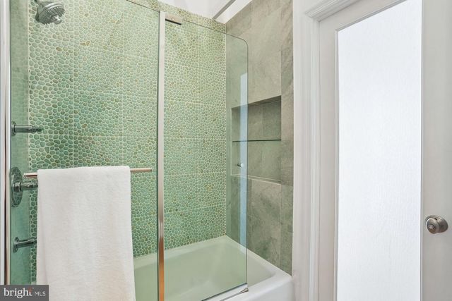 3 HITCHING POST PL, North Bethesda, MD 20852