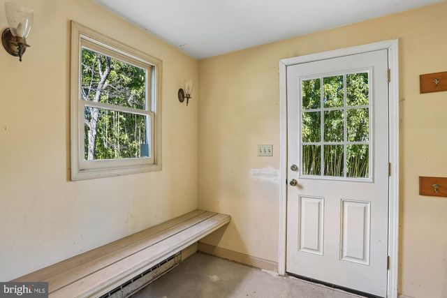 3 HITCHING POST PL, North Bethesda, MD 20852