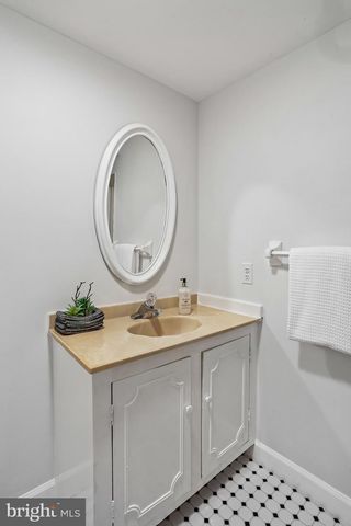 3 HITCHING POST PL, North Bethesda, MD 20852