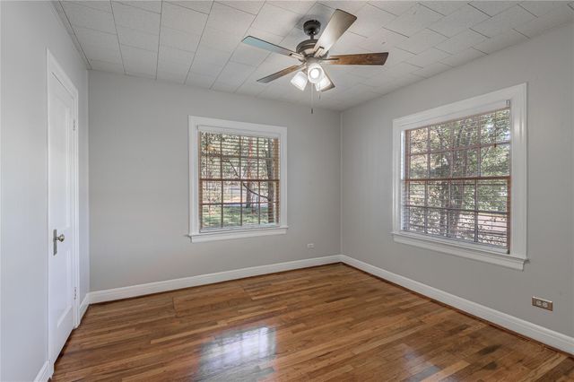 1415 22nd Street, Huntsville, TX 77340