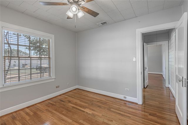 1415 22nd Street, Huntsville, TX 77340