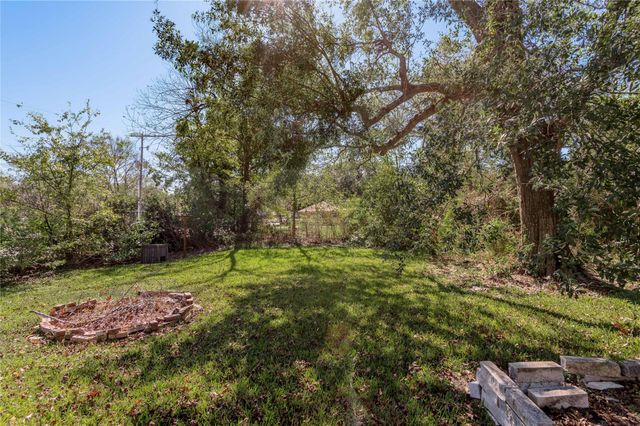 1415 22nd Street, Huntsville, TX 77340