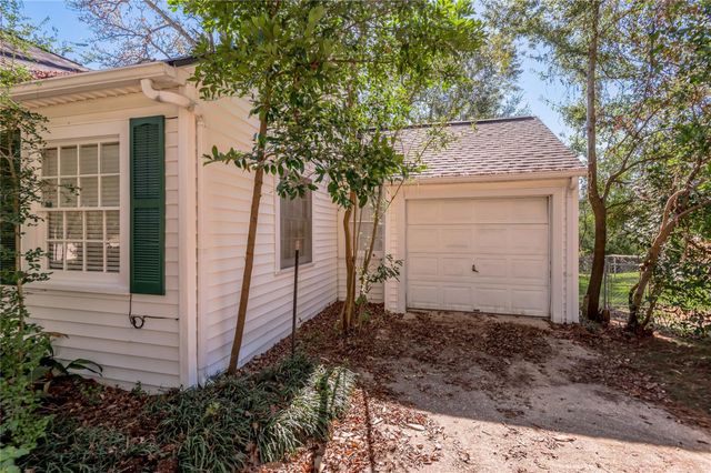 1415 22nd Street, Huntsville, TX 77340