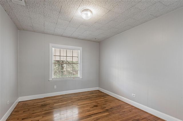 1415 22nd Street, Huntsville, TX 77340