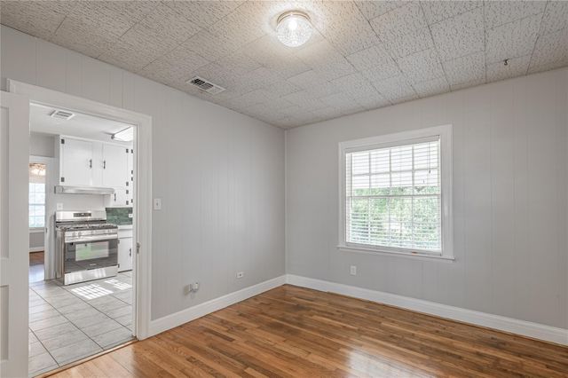 1415 22nd Street, Huntsville, TX 77340