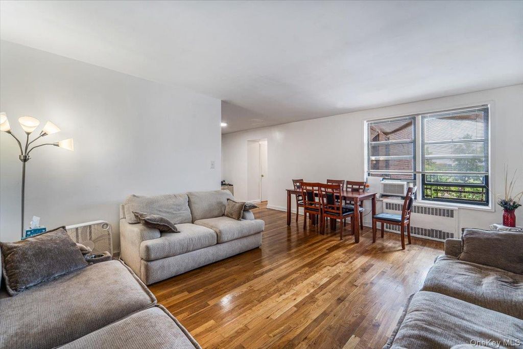 9011 35 Avenue 3T, Jackson Heights, NY 11372 — photo 3