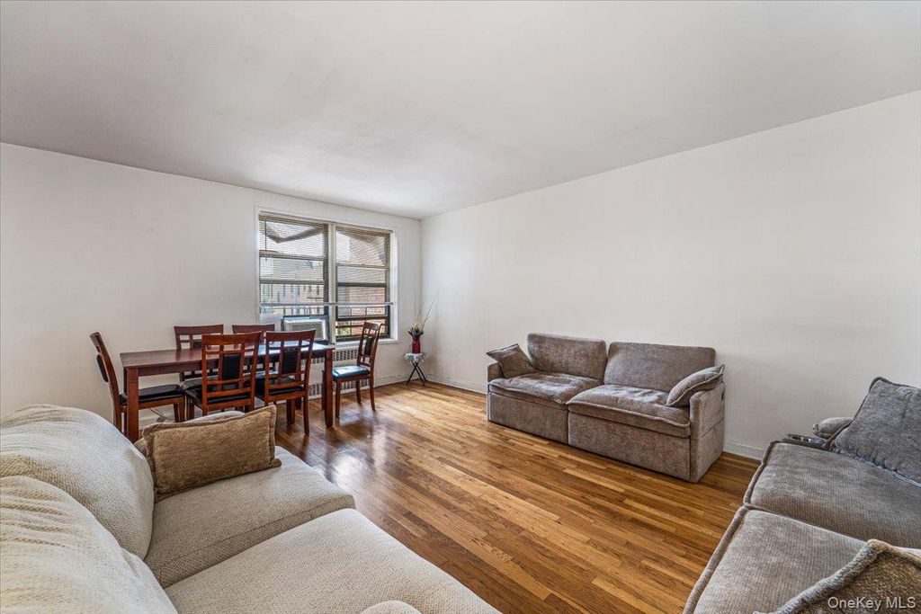 9011 35 Avenue 3T, Jackson Heights, NY 11372 — photo 4