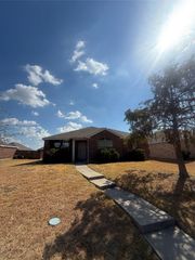 1826 Reynolds Street, Lancaster, TX 75134