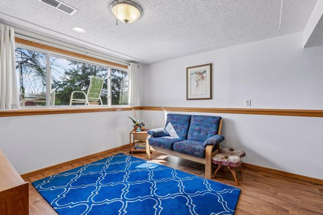 5764 W 136th Court, Savage, MN 55378