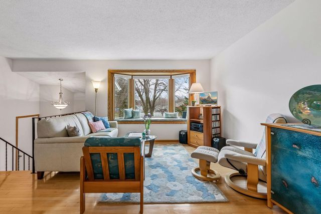 5764 W 136th Court, Savage, MN 55378